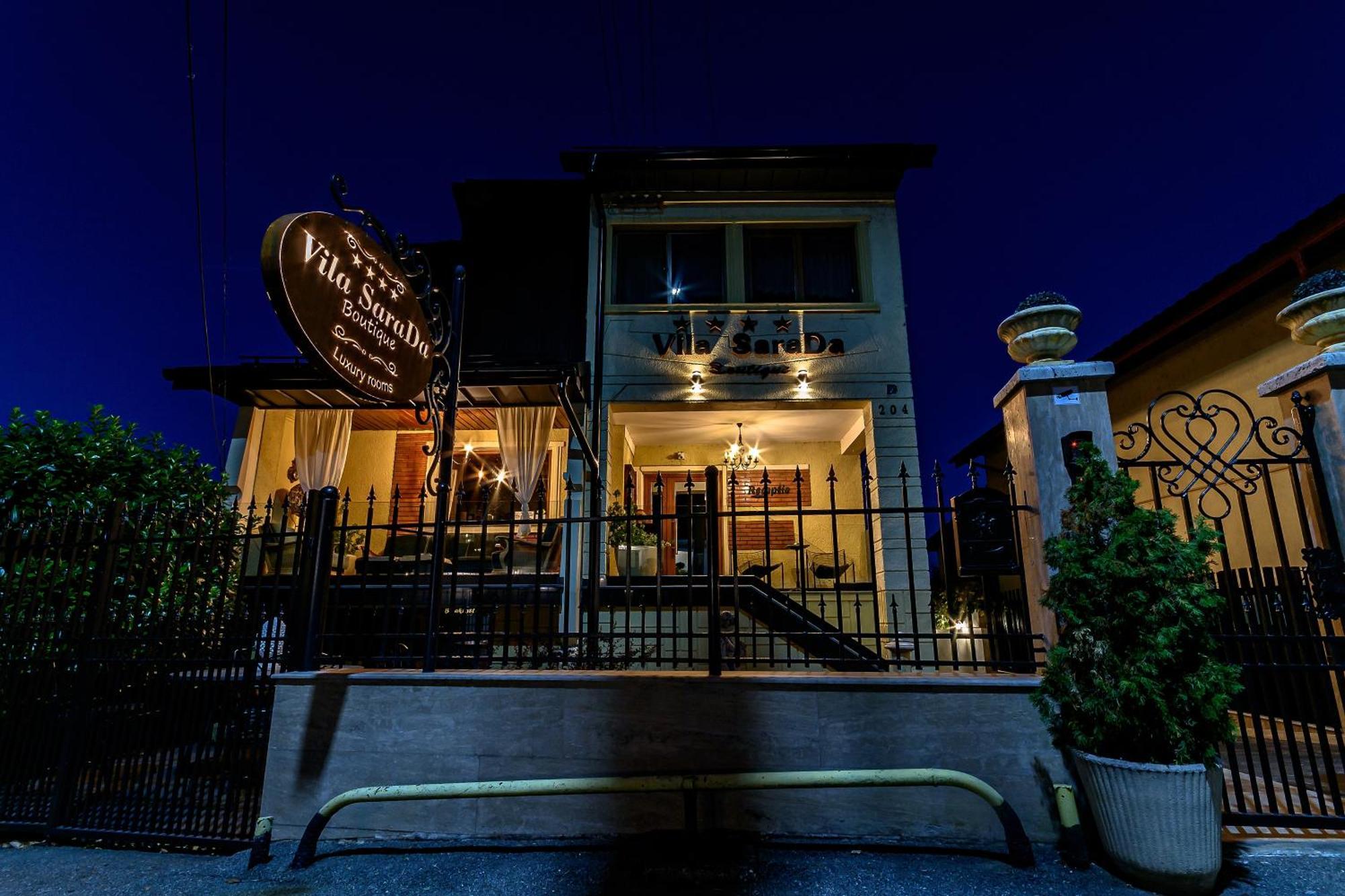 Vila Sarada Boutique Deva Bagian luar foto