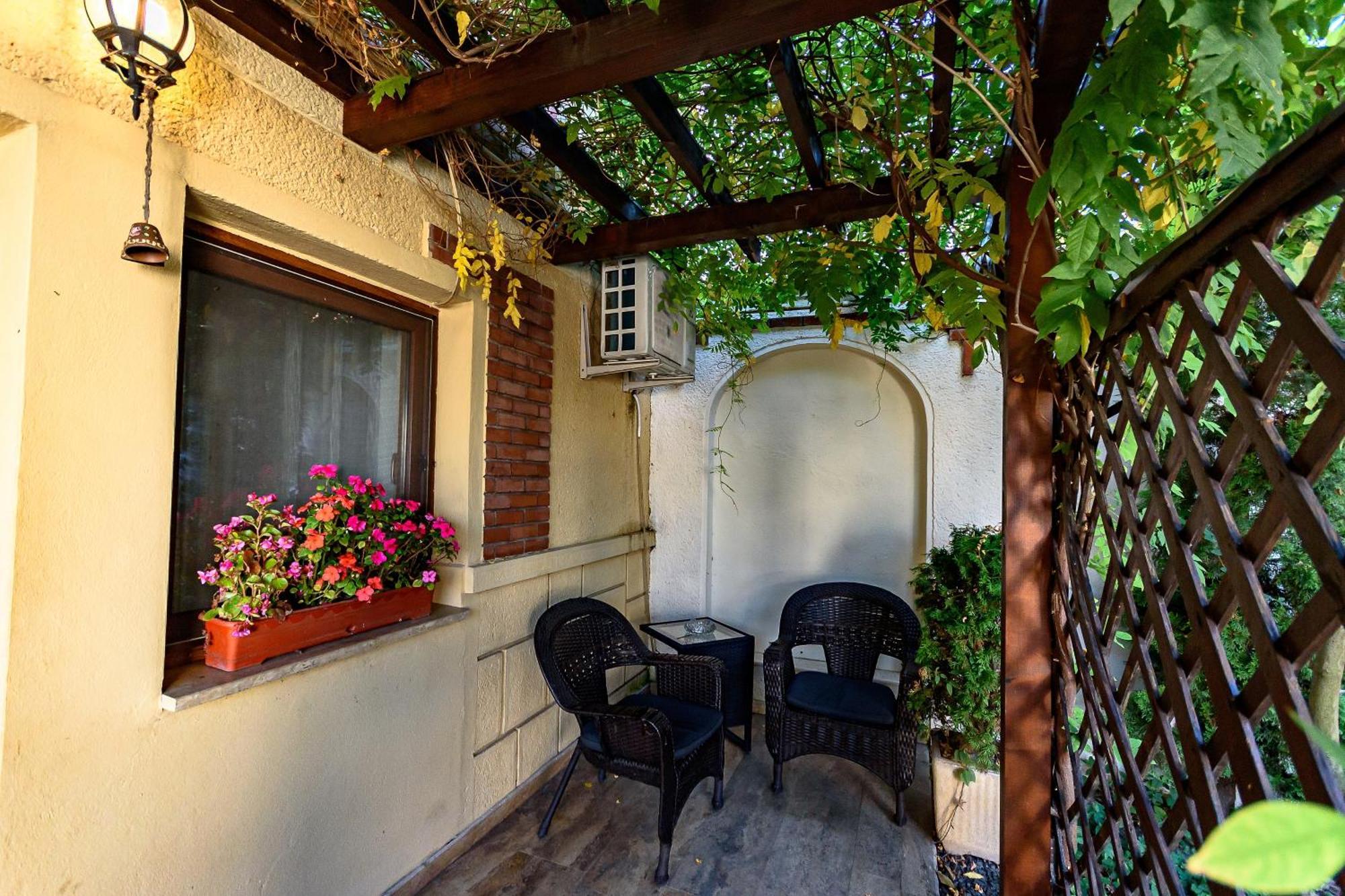 Vila Sarada Boutique Deva Bagian luar foto