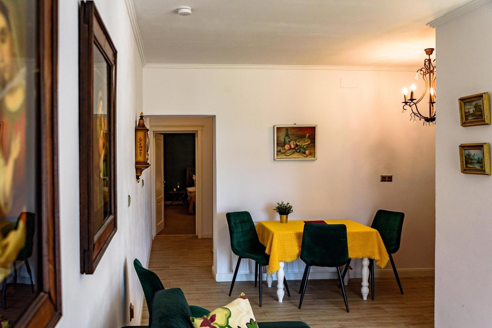 Vila Sarada Boutique Deva Bagian luar foto
