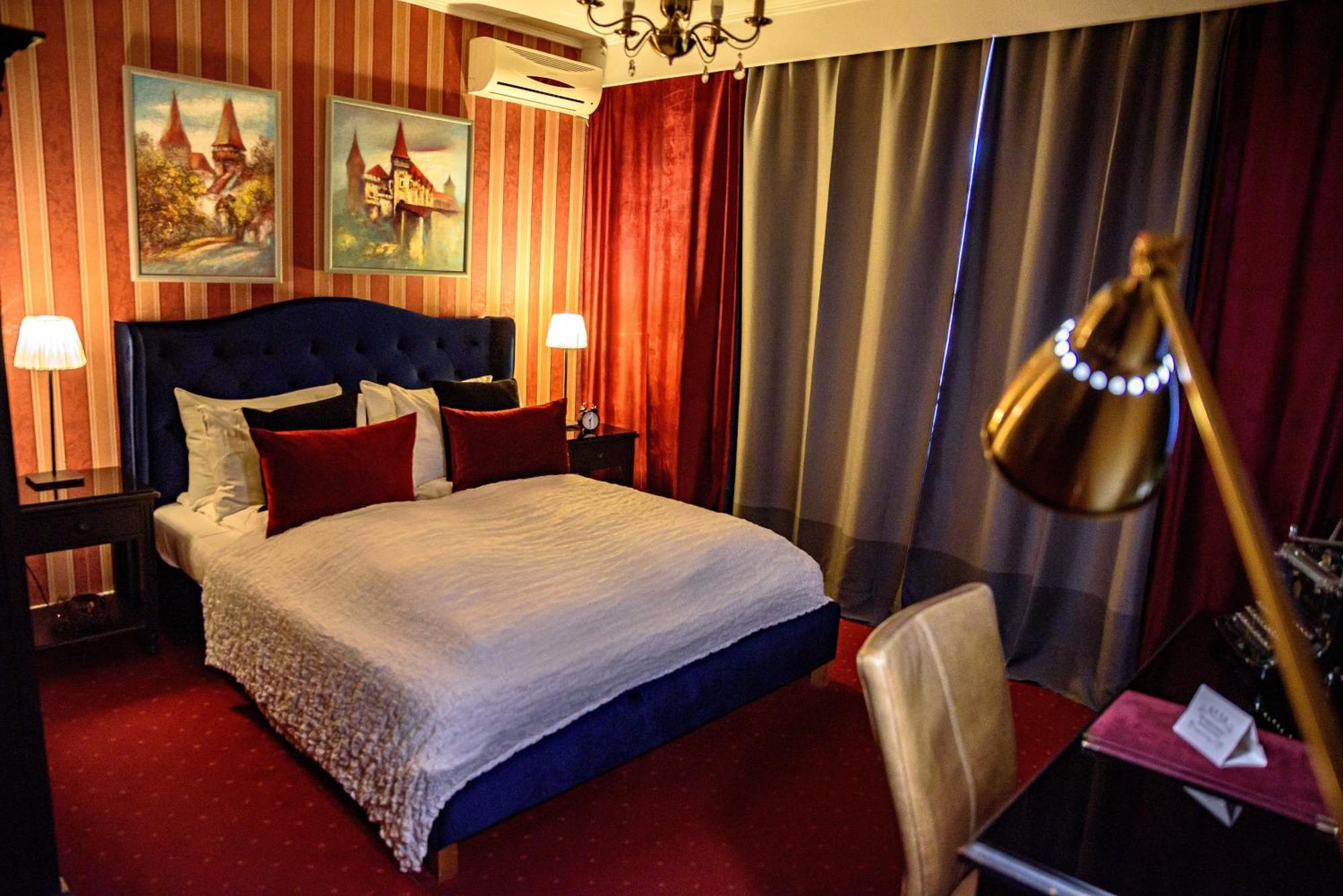 Vila Sarada Boutique Deva Bagian luar foto